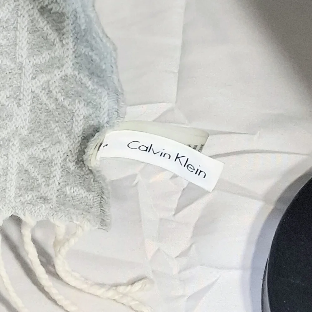 Calvin Klein Unisex Reverible Gray And White Soft 11